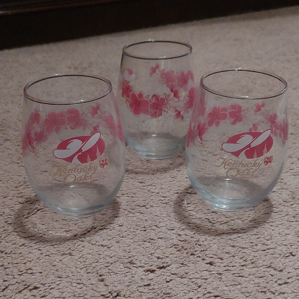 Kentucky Oaks 145 Pink Floral Stemless Glasses